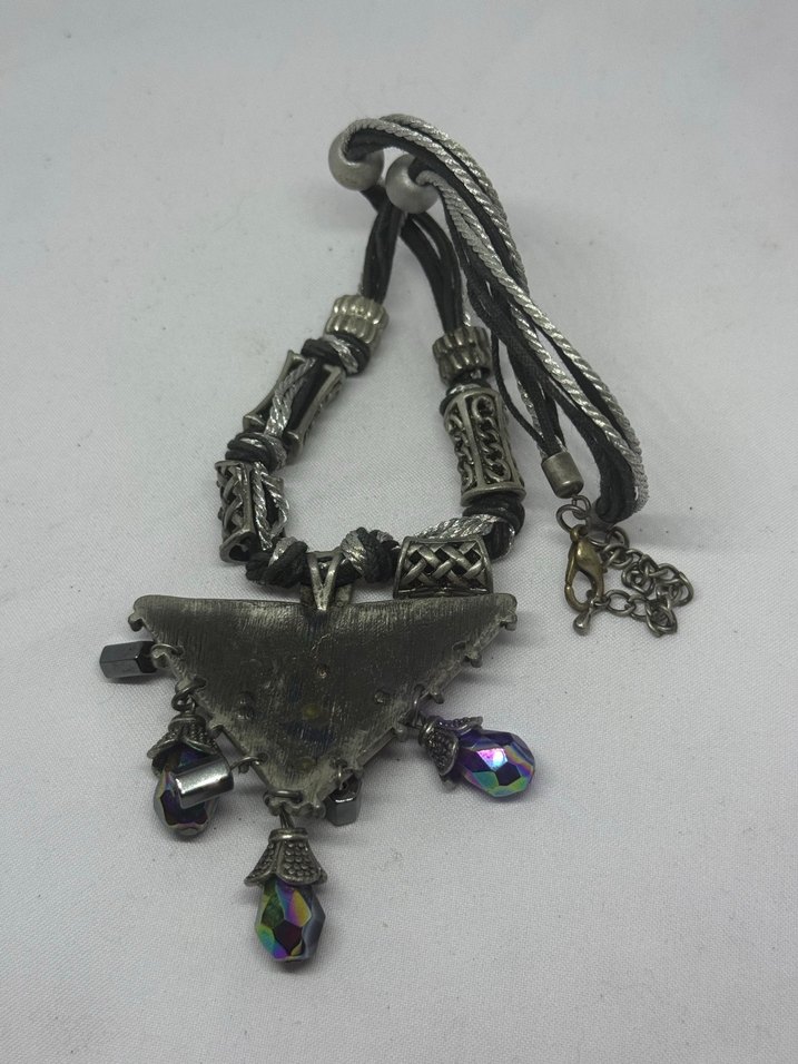 Uzun Siyah Yılan Desenli Gotik Boncuklu Kolye - Görsel 2