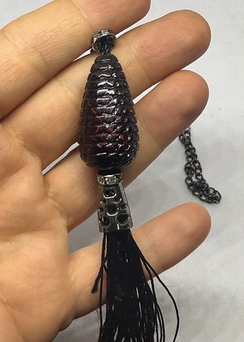 Yılan Desenli Siyah Püsküllü Uzun Kolye - Görsel 2