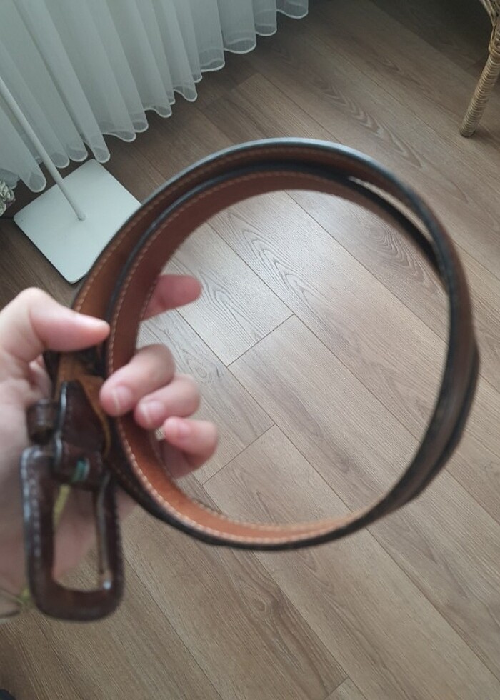 Siyah ve kahverengi deri kemer - Görsel 3