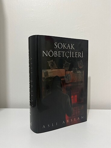 Sokak Nöbetçileri 1 Ciltli (POSTERLİ VE AYRAÇLI)
