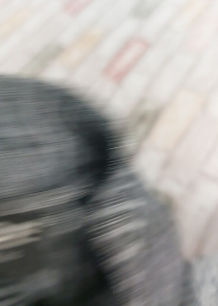 Dekolte detaylı crop - Görsel 2