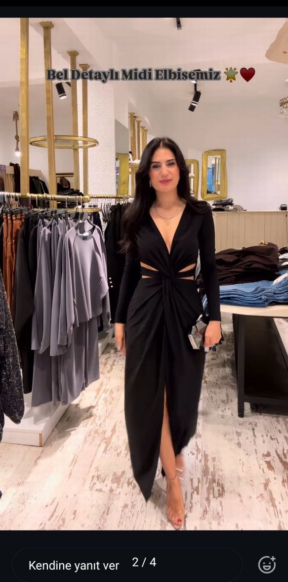 Uzun Siyah Drapeli V Yaka Kadın Elbise - Görsel 3