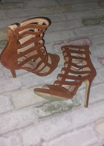 Bej Süet Tokalı Stiletto Kadın Ayakkabı - Görsel 5