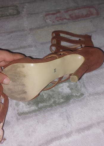 Bej Süet Tokalı Stiletto Kadın Ayakkabı - Görsel 3