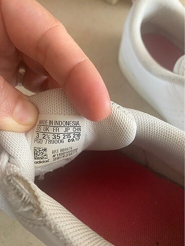 35,5 Beden beyaz Renk Adidas spor ayakkabı