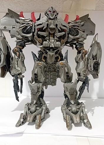 Transformers Leader Class Megatron