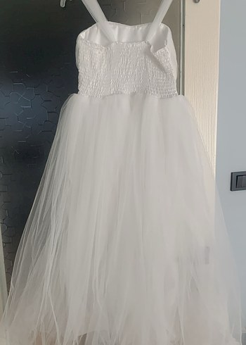 Klasik Şıklık Beyaz Askılı Kız Çocuk Elbisesi - Görsel 2