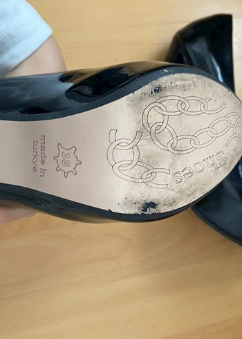 Kadın Siyah Parlak Stiletto Topuklu Ayakkabı - Görsel 3