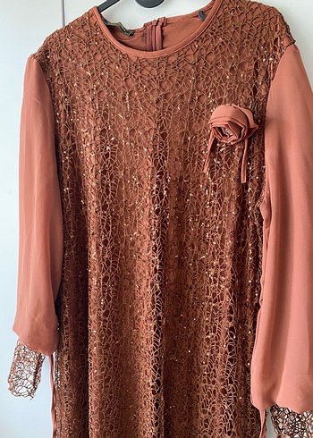 Uzun Kahverengi Dantel Kadın Elbise - Görsel 2