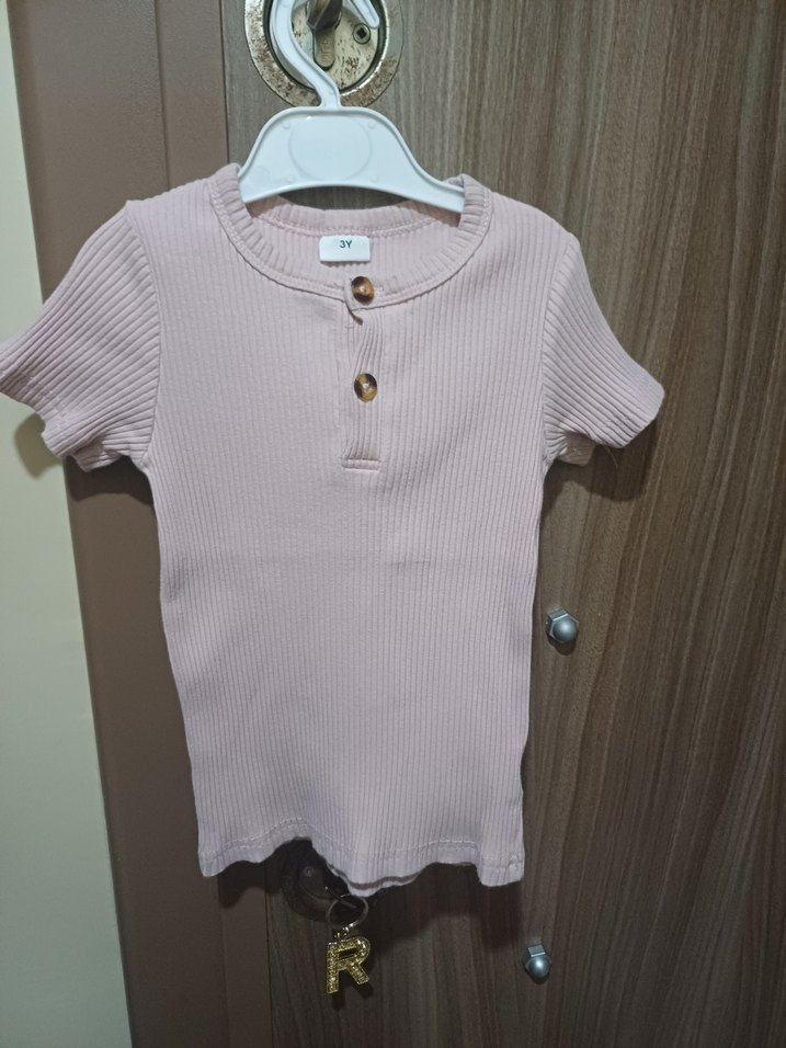 Kız Çocuk Bej Kısa Kollu Düğmeli Tişört - Görsel 3