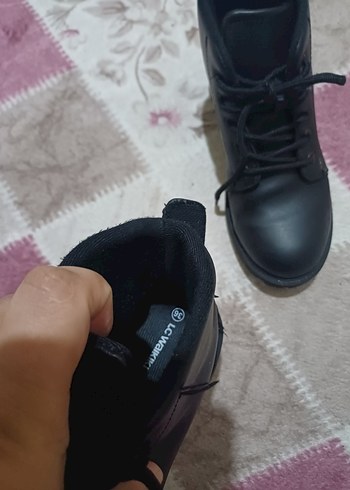 36 Beden Siyah Erkek Çocuk Goth Tarzı Bot