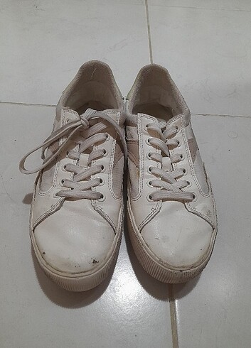 Stradivarius bayan spor ayakkabi