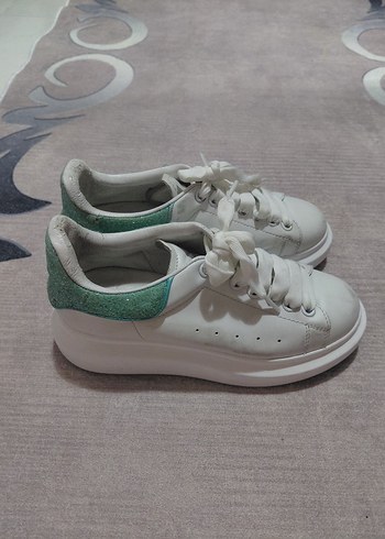 37 Beden beyaz Renk ALEXANDER MCQUEEN BAYAN AYAKKABI