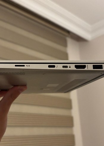 HP ELİTBOOK X360 1030 G2 KATLANIR PC - Görsel 6