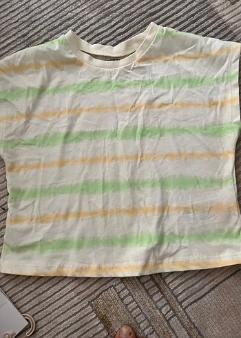 Çocuklar için pastel renkli batik desenli tişört - Görsel 2