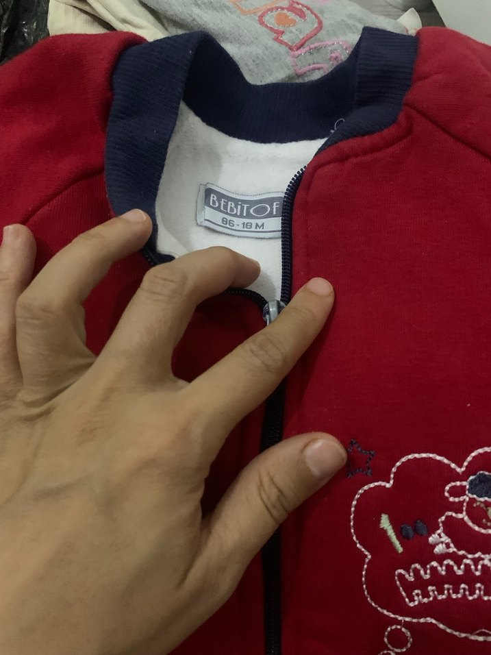 Kızaklı Baskılı Kırmızı Bebek Tulumu - Görsel 4