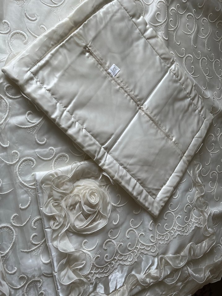 İşlemeli Beyaz Yatak Örtüsü - Görsel 5