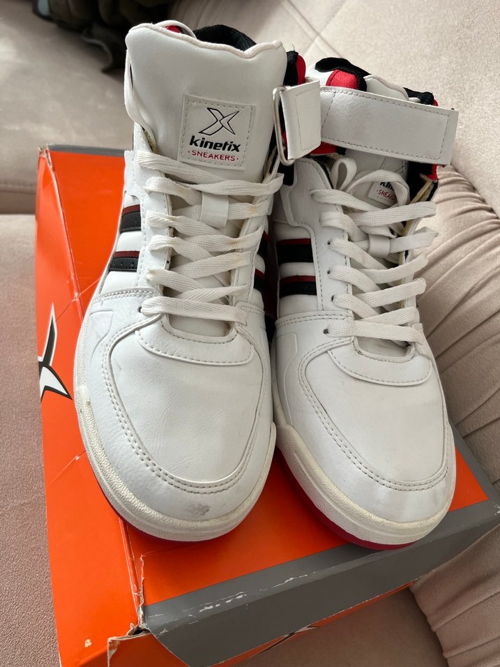 Renkli Desenli Beyaz Erkek Spor Ayakkabı - Görsel 2