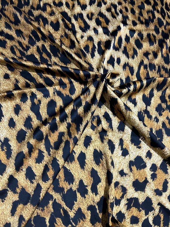 Altın Renkli Kürklü Kadın Fular - Görsel 3