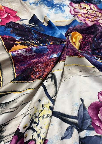 Çiçek ve Doğa Desenli Çok Renkli Kadın Fular - Görsel 3