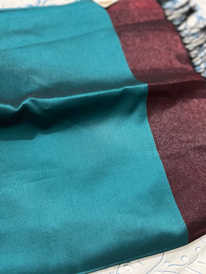 Parlak Turkuaz Kadın Saten Şal - Görsel 3