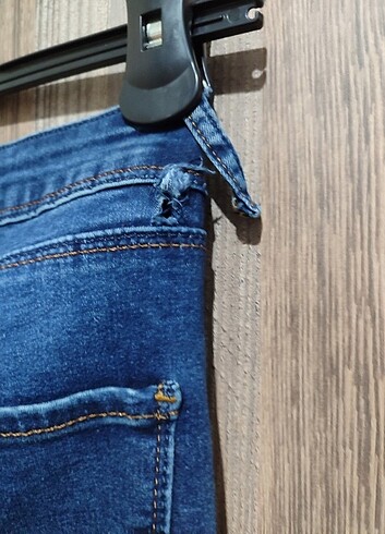 32 Beden mavi Renk mavi dar paça jean