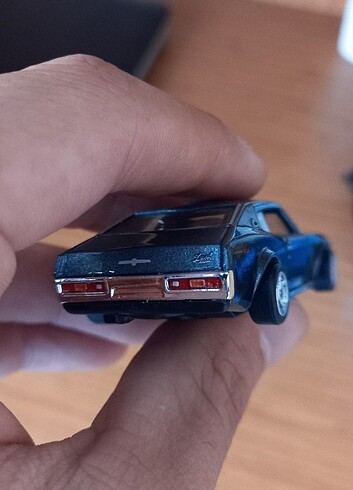  Beden Açık hot wheels machtbox 