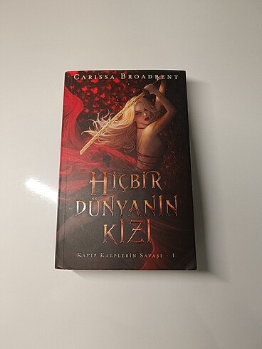 HİÇBİR DÜNYANIN KIZI