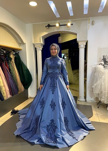 Mavi İşlemeli Uzun Kollu Abiye Elbise - Görsel 2