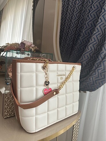  Beden ten rengi Renk Michael kors kadın kol cantası
