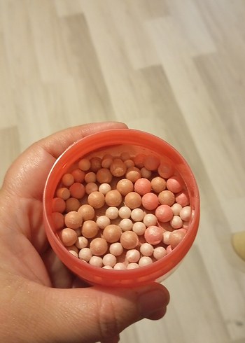 Avon Pembe Işıltılı Allık İnci Topları - Görsel 2