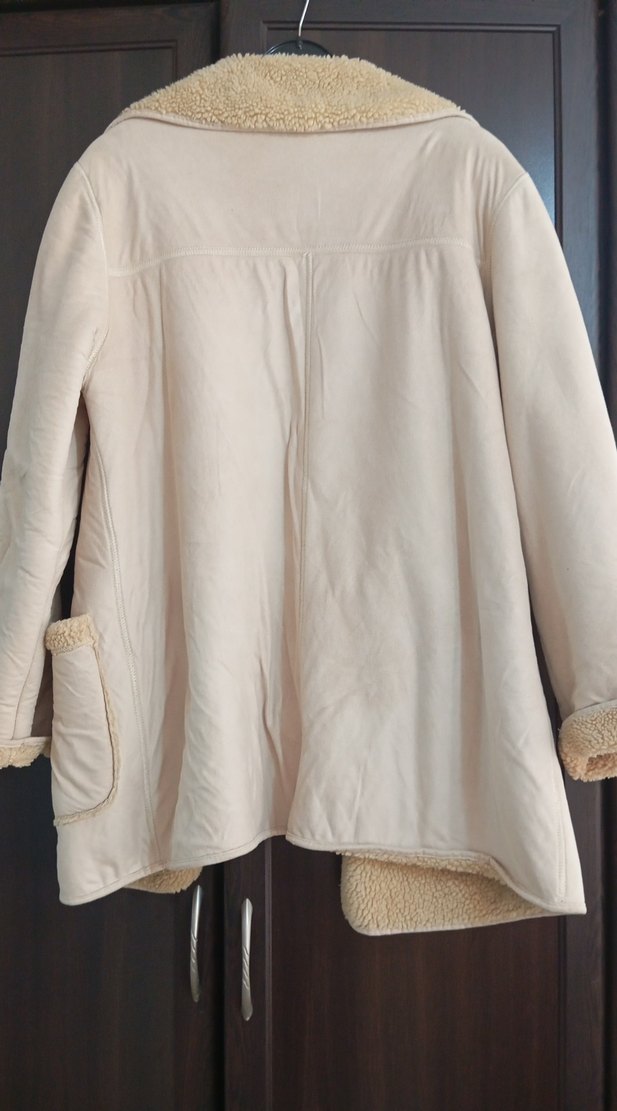 Düğmeli Beyaz Kısa Kadın Ceket - Görsel 4