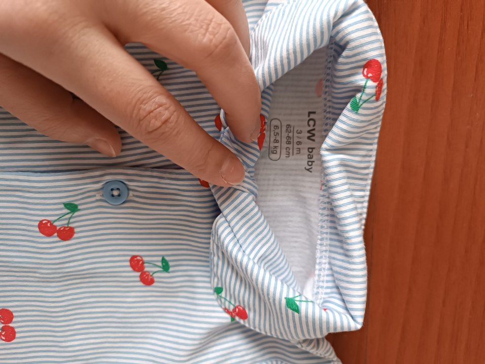 Kısa Kollu, Düğmeli Kiraz Desenli Bebek Kız Takımı - Görsel 2