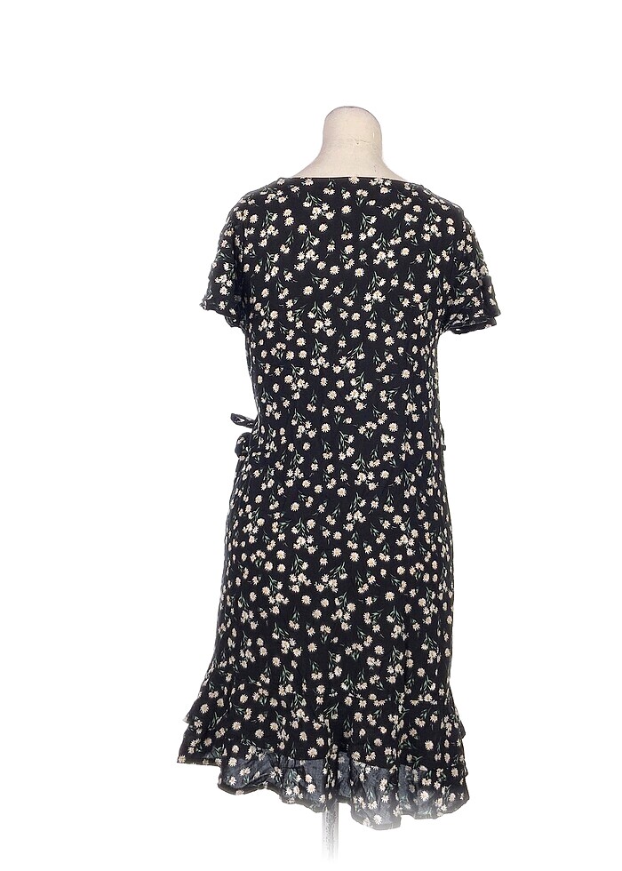 PreLoved Kısa Elbise %70 İndirimli. - Görsel 3