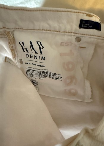 Beyaz Kadın Mini Denim Şort - Görsel 4
