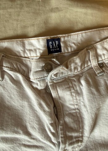 Beyaz Kadın Mini Denim Şort - Görsel 2