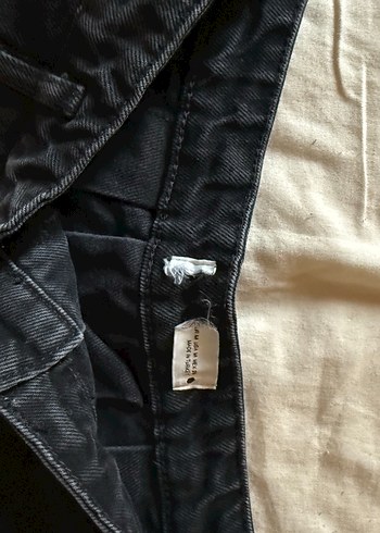 Kadın Siyah Pilili Midi Kot Şort - Görsel 2