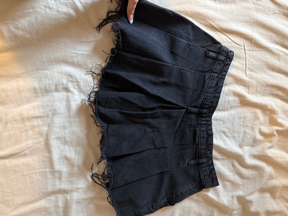 Kadın Siyah Pilili Midi Kot Şort - Görsel 4