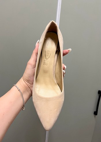 Bej Süet Stiletto Kadın Topuklu Ayakkabı