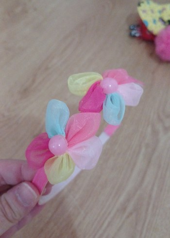 Çok Renkli Nakışlı Fiyonk Saç Bantları - Görsel 6