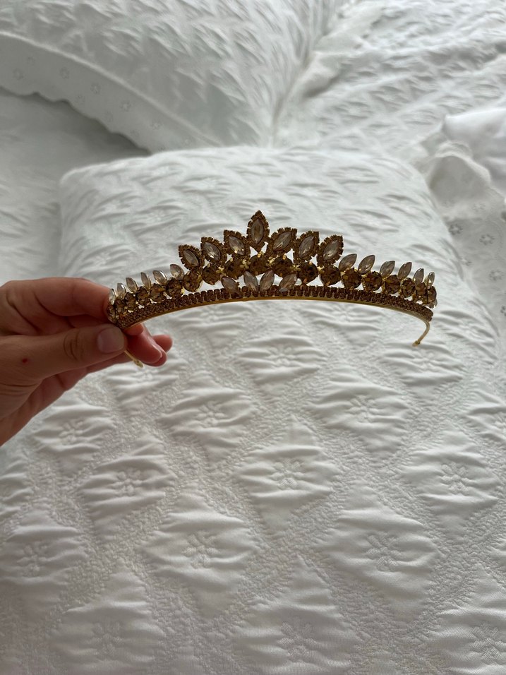 Parlak Altın Renkli Payetli Vintage Taç kına tacı - Görsel 2