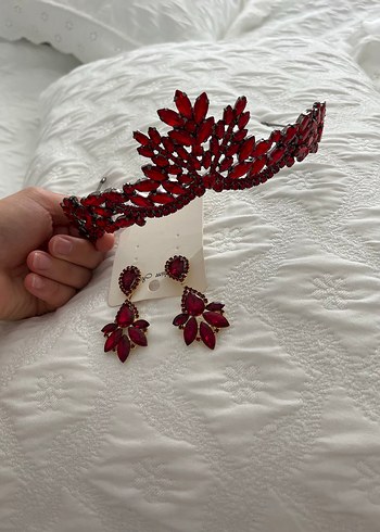 Diger Kırmızı Payetli Gelin Tacı ve Küpe Seti - Görsel 3