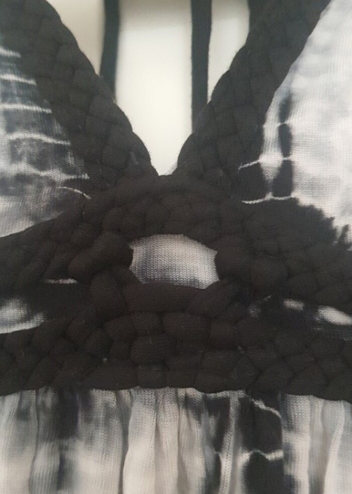 Boyundan bağlamalı elbise - Görsel 4