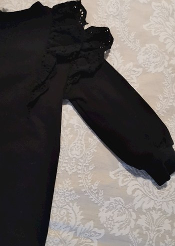 Kız Çocuk Siyah Fırfırlı Uzun Kollu Bluz - Görsel 3