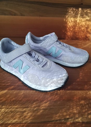 New Balance 28