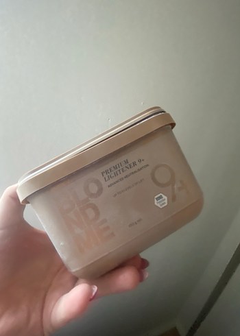 Schwarzkopf Blonde Me Premium 9+ Saç Açıcı Toz