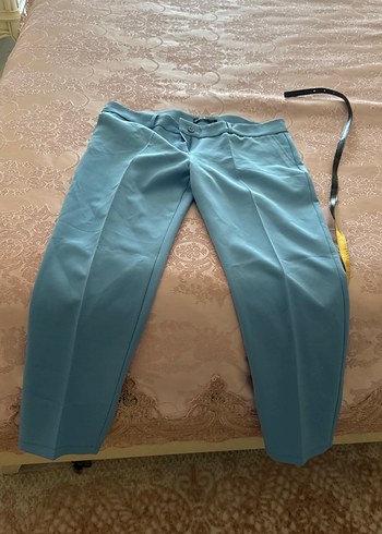 Mavi Kemerli Kadın Kumaş Pantolon