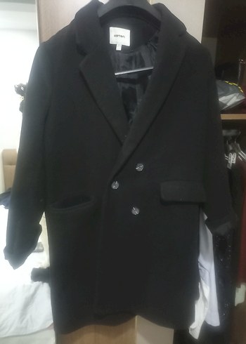 Siyah Uzun Düğmeli Kaban - Görsel 6