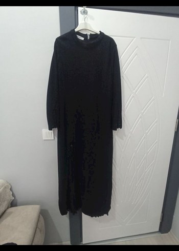 V Yaka Siyah Uzun Gece Elbisesi - Görsel 3