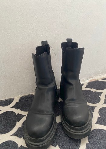 Kadın Siyah Gotik Platform Topuklu Lastik Bot - Görsel 2